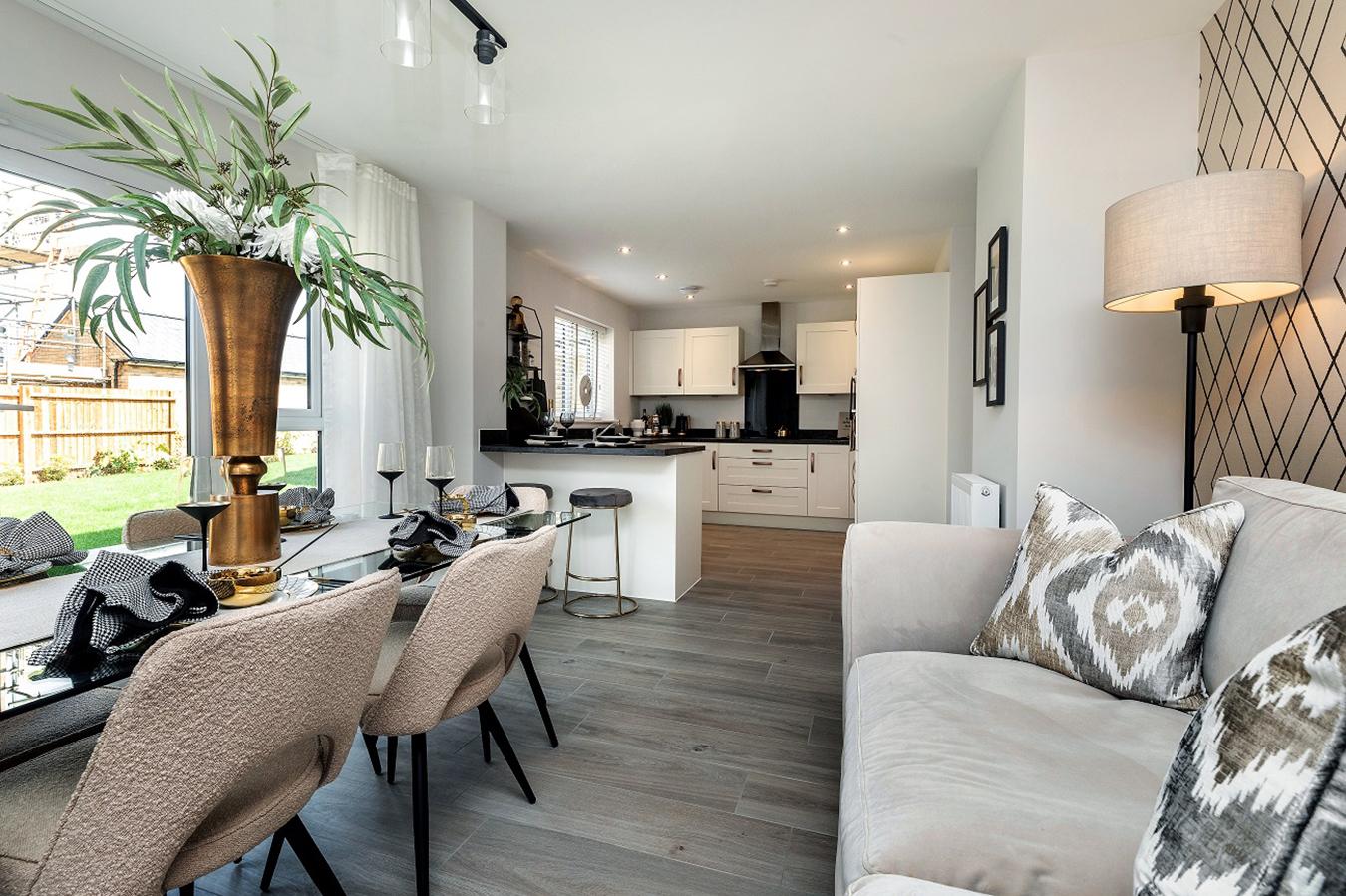 Selsdon -kings -  lounge1