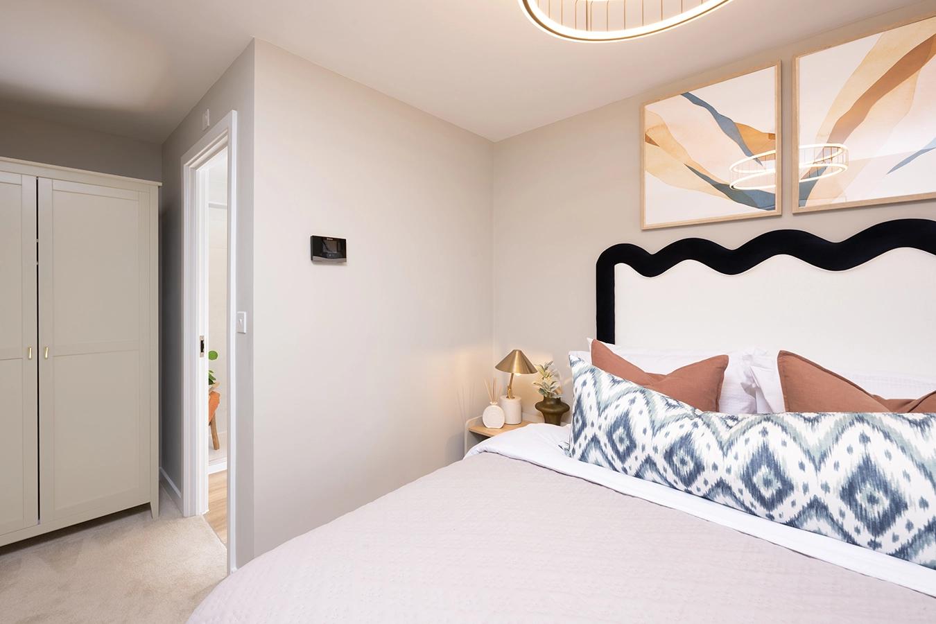 Hartwood Main Bed 2