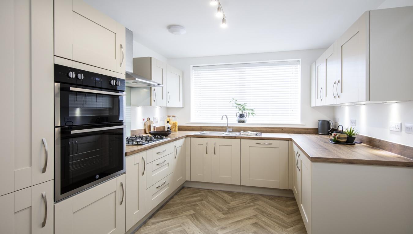 Manor Kingsway Medford kitchen