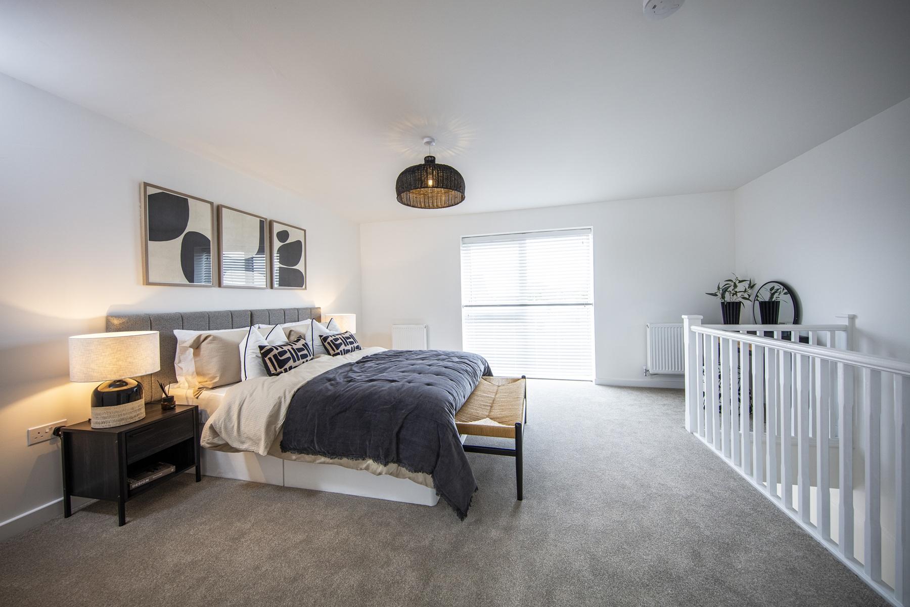 Manor Kingsway Medford bedroom 1