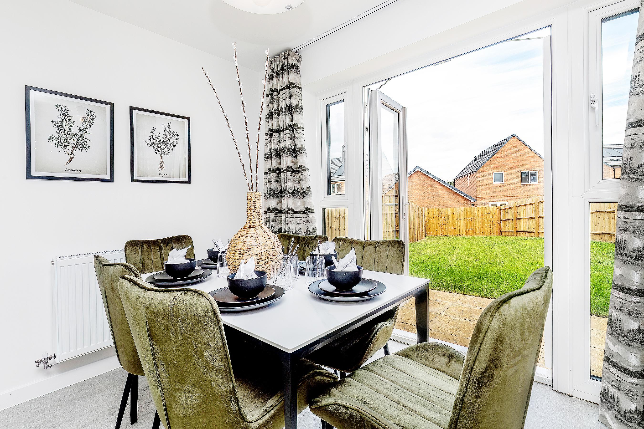 Landimore Dunstable dining area