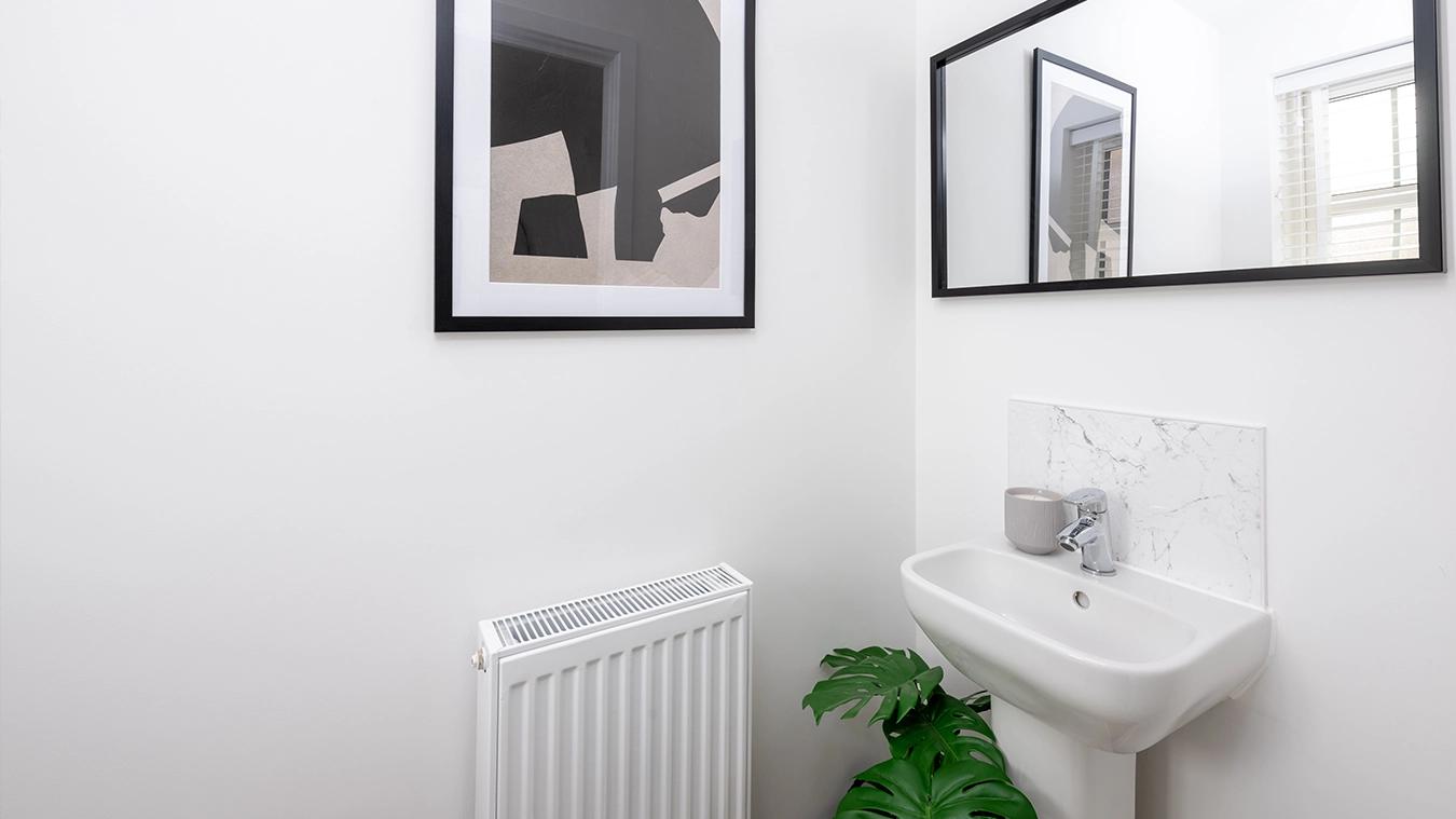 roundhouse - hartwood - wc